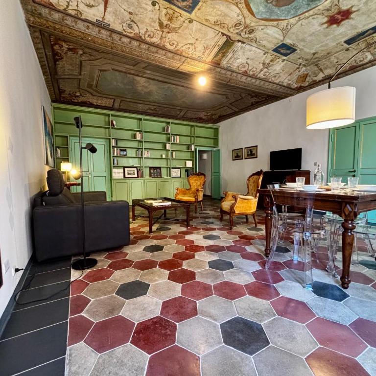 Atelier ed Affreschi a Campo de Fiori - Appartamento con 2 Camere da Letto - 3