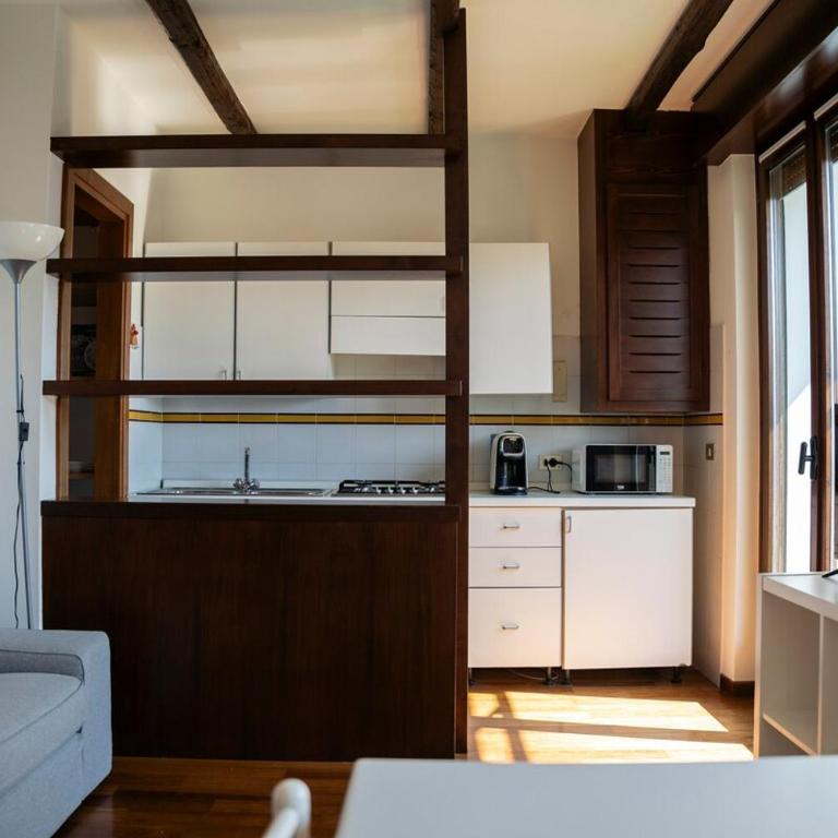 balcone vista lago - Appartamento con 1 Camera da Letto - 9