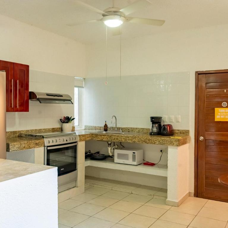 Amazing Complex Near 5th Avenue by Andiani Travel - Deluxe One-Bedroom Apartment - 14