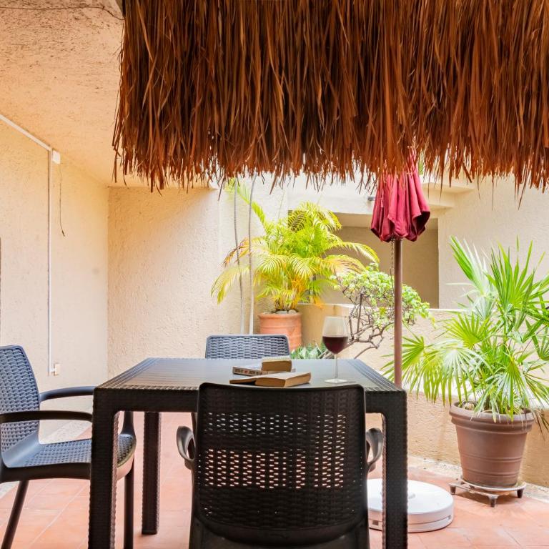 Amazing Complex Near 5th Avenue by Andiani Travel - Deluxe One-Bedroom Apartment - 3