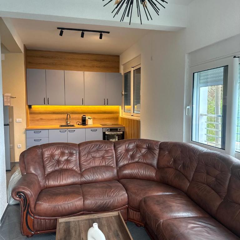 La Mer Beach Residence - Two-Bedroom Apartment - Oceanfront - 3