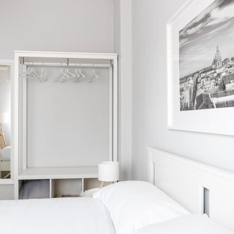 Contrasti - Black & White - Appartamento con 2 Camere da Letto - 39