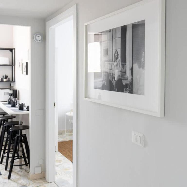 Contrasti - Black & White - Appartamento con 2 Camere da Letto - 70