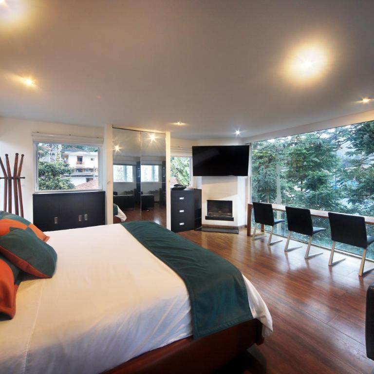 Casa de las Dos Palmas - Two-Bedroom Deluxe Apartment - 5