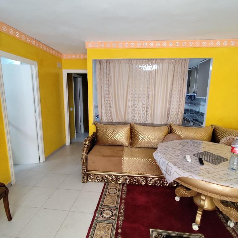 Salou playa center - Three-Bedroom Apartment - 22