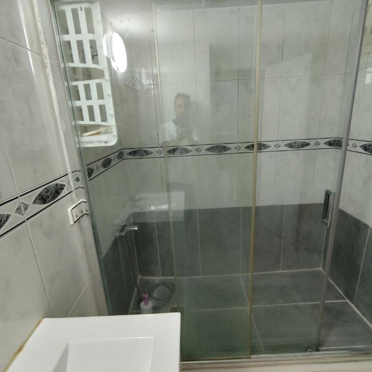 Salou playa center - Three-Bedroom Apartment - 25