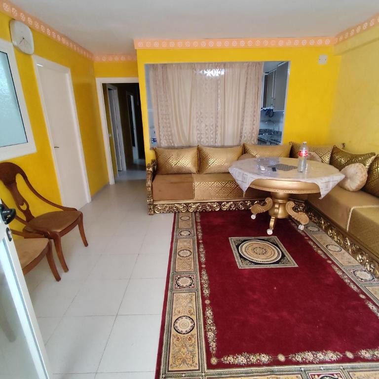 Salou playa center - Three-Bedroom Apartment - 33