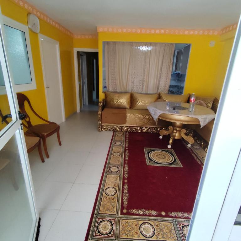 Salou playa center - Three-Bedroom Apartment - 40