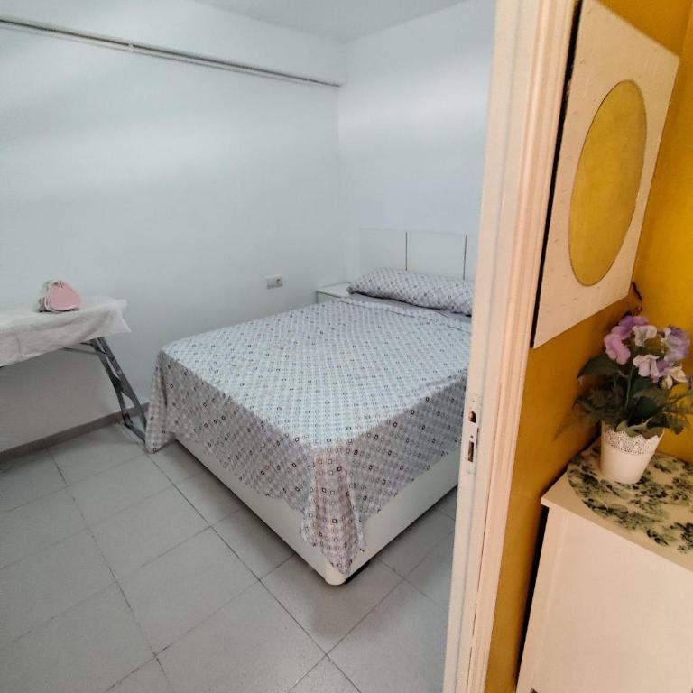 Salou playa center - Three-Bedroom Apartment - 41