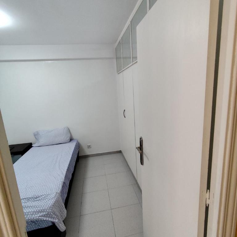 Salou playa center - Three-Bedroom Apartment - 47