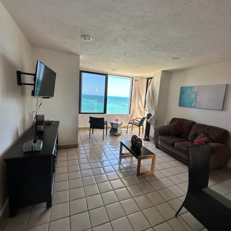 Hermoso departamento frente al mar vista increíble - Two-Bedroom Apartment - 16