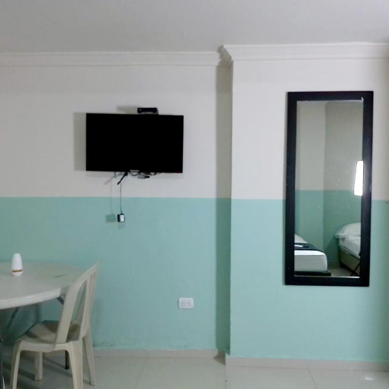 Hotel HIH - Habitación Familiar Estándar - 25
