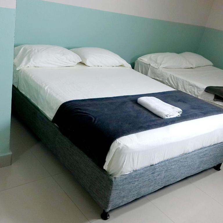 Hotel HIH - Habitación Familiar Estándar - 52
