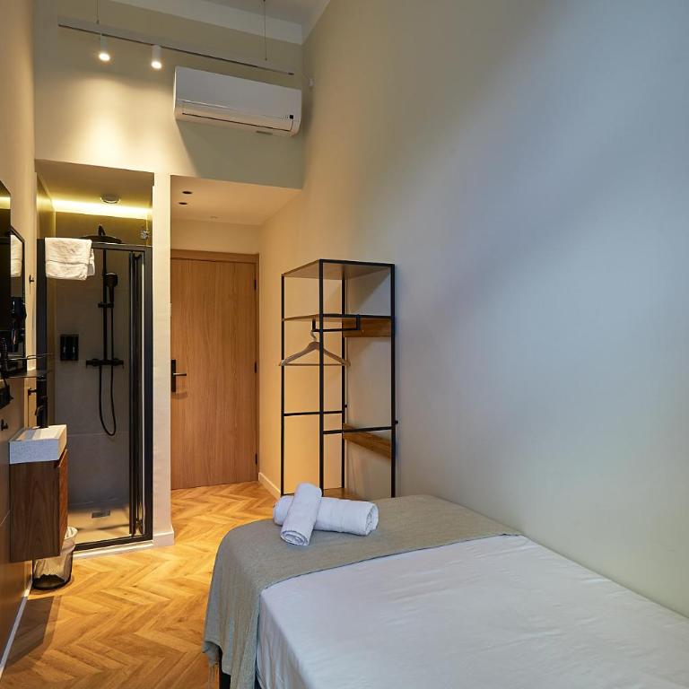 Ella Hostel Boqueria - Single Room with Shower - 4