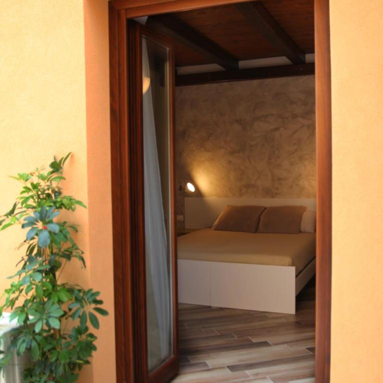 La Meridiana - Double or Twin Room with Shared Terrace - 5