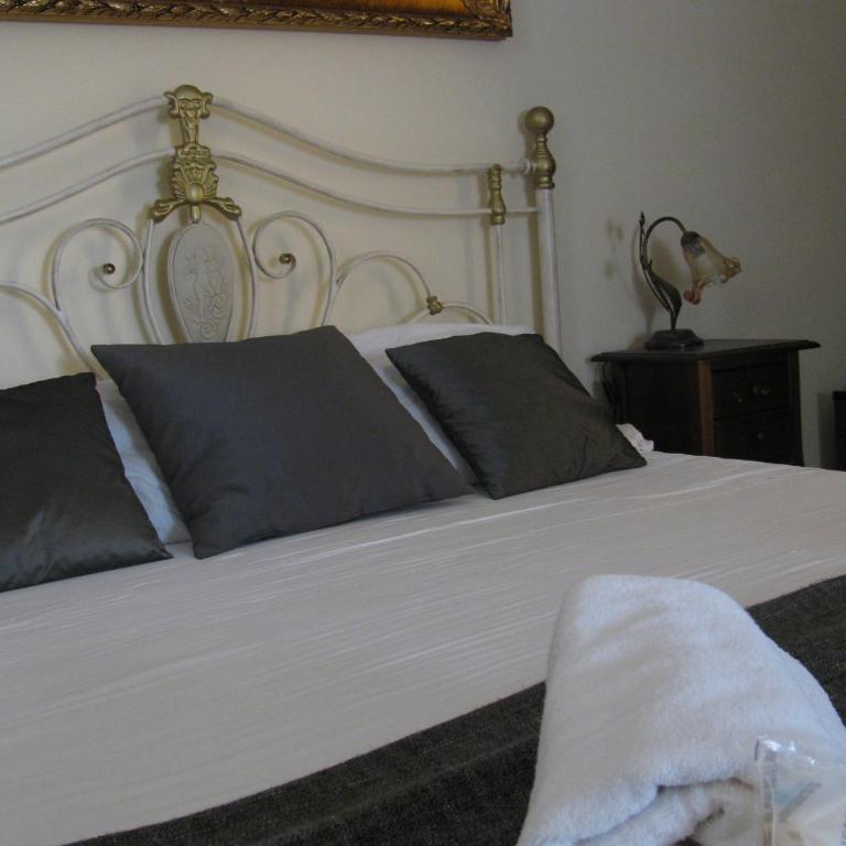 B&B IN VILLA - Camera Matrimoniale con Bagno Privato - 7
