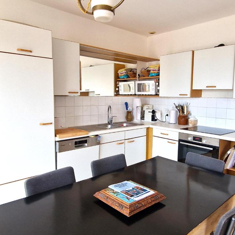 Bel appartement T3 en front de mer avec terrasses et garage - FR-1-309-198 - Apartamento de 2 dormitorios - 7