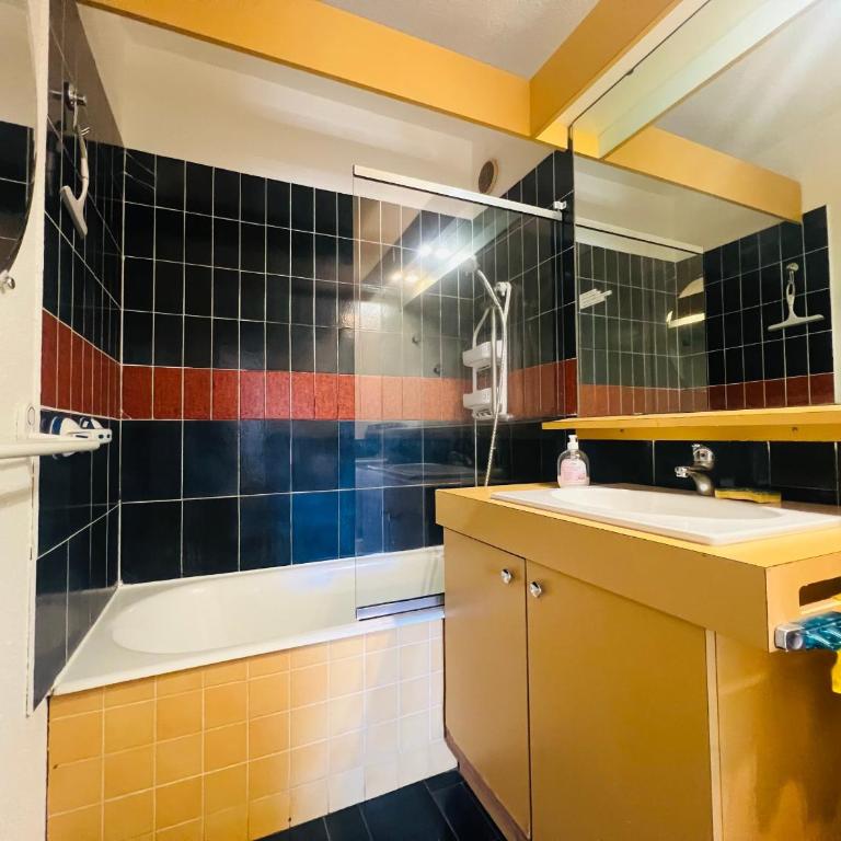 Argelès Plage - T3 spacieux avec parking à 30m de la plage - FR-1-309-242 - Appartement (6 Adultes) - 15
