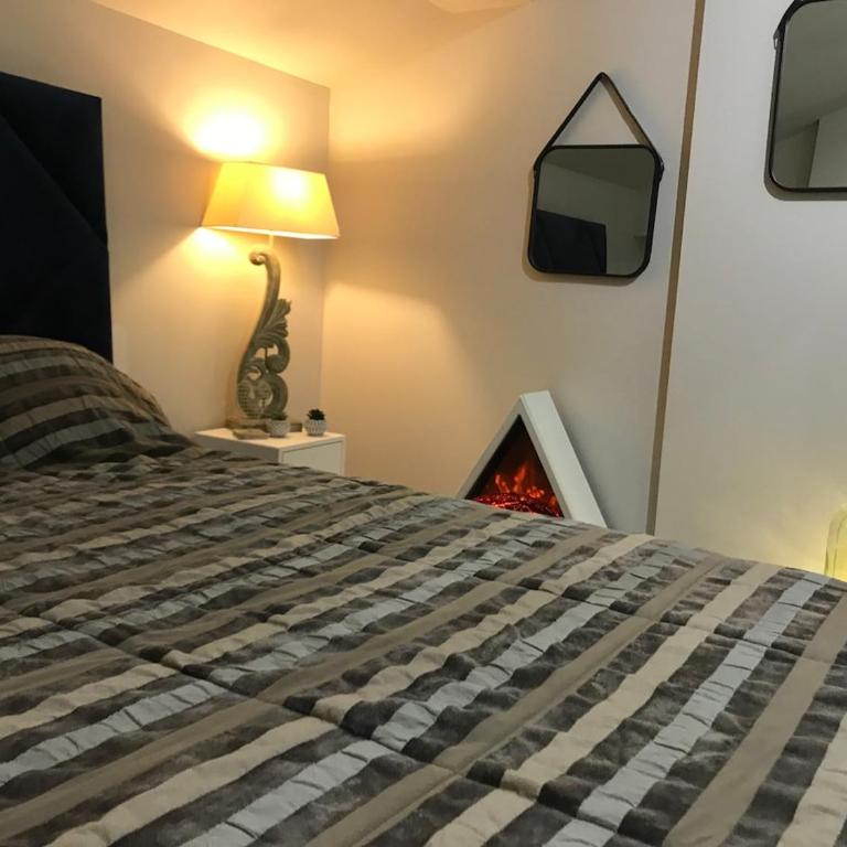 Loft 90m2 avec spa chauffé unique à Lyon - One-Bedroom House - 23