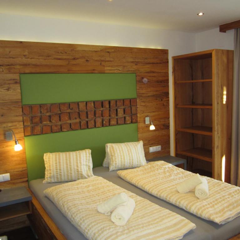 Appartementhaus Gretzel - Apartment mit 2 Schlafzimmern und Balkon - 8