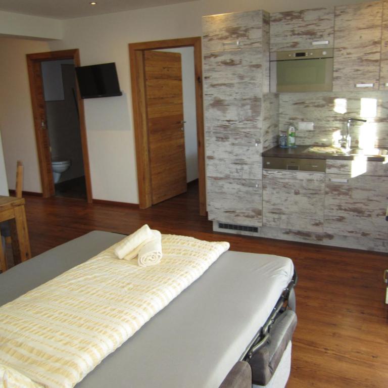 Appartementhaus Gretzel - Apartment mit 2 Schlafzimmern und Balkon - 9