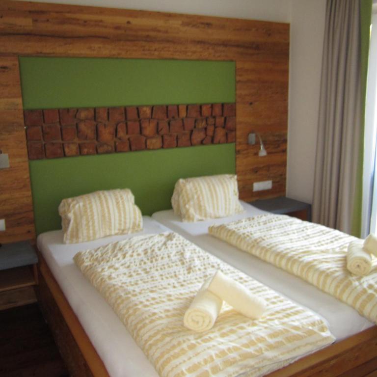 Appartementhaus Gretzel - Apartment mit 2 Schlafzimmern und Balkon - 16