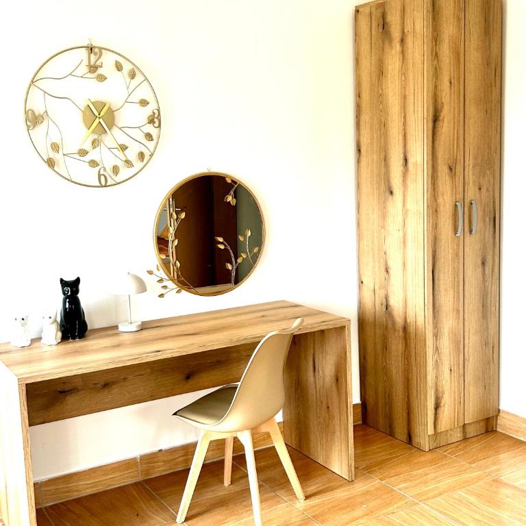 Villa Radis - Deluks Apartman sa 2 Spavaće Sobe i Balkonom - 8