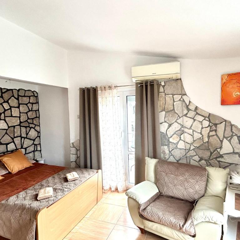 Villa Radis - Deluks Apartman sa 2 Spavaće Sobe i Balkonom - 9
