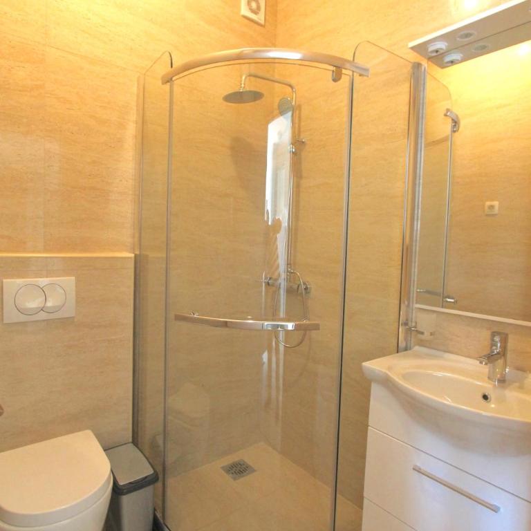 Apartments Aqua - Apartman sa 2 Spavaće Sobe, Balkonom i Pogledom na More - 6
