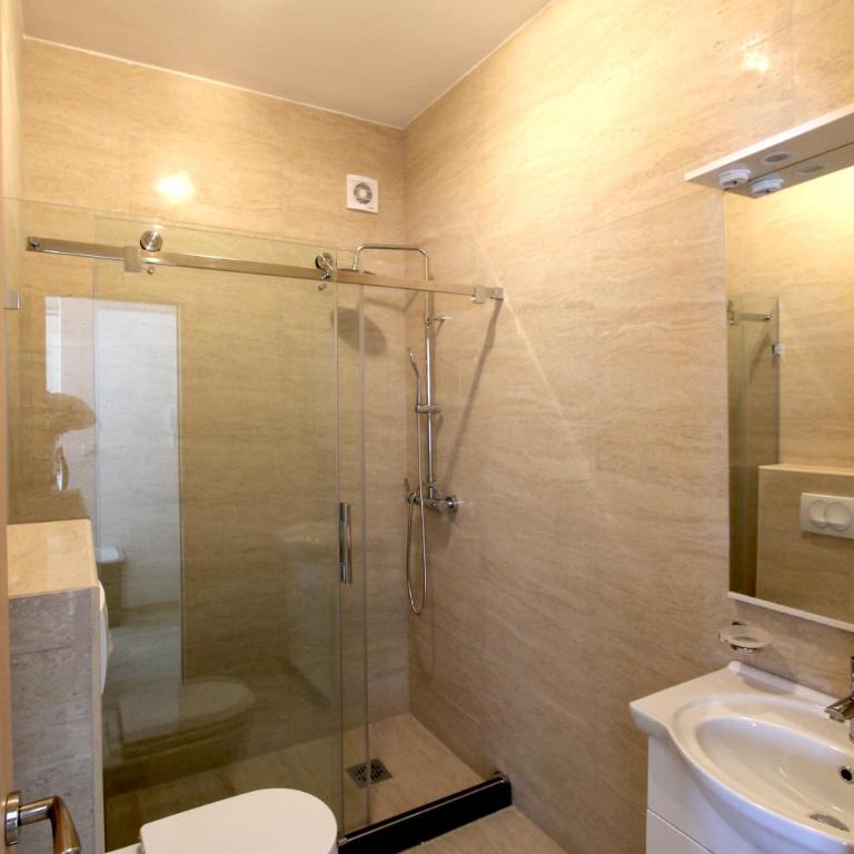 Apartments Aqua - Apartman s 1 Spavaćom Sobom, Balkonom i Pogledom na More - 1