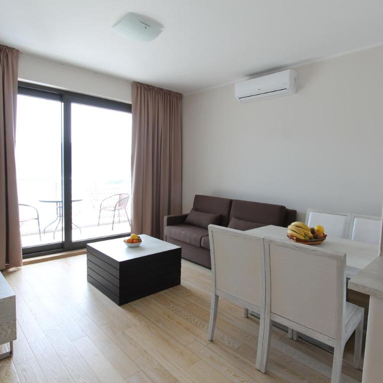 Apartments Aqua - Apartman s 1 Spavaćom Sobom, Balkonom i Pogledom na More - 9