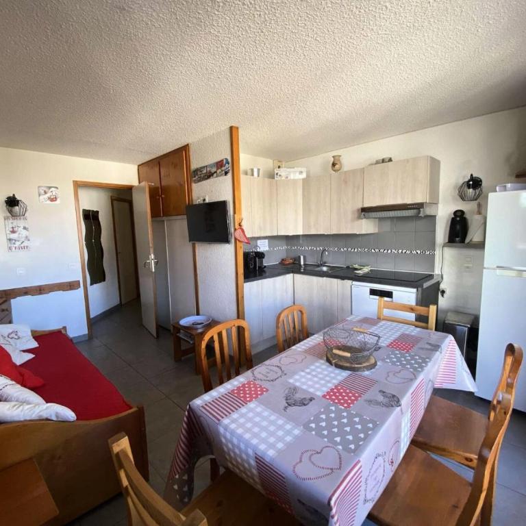 Résidence Soleil - Appartement pour 6 pers., secteur calme, vue dégagée et place de parking MAE-5161 - Apartment - 1
