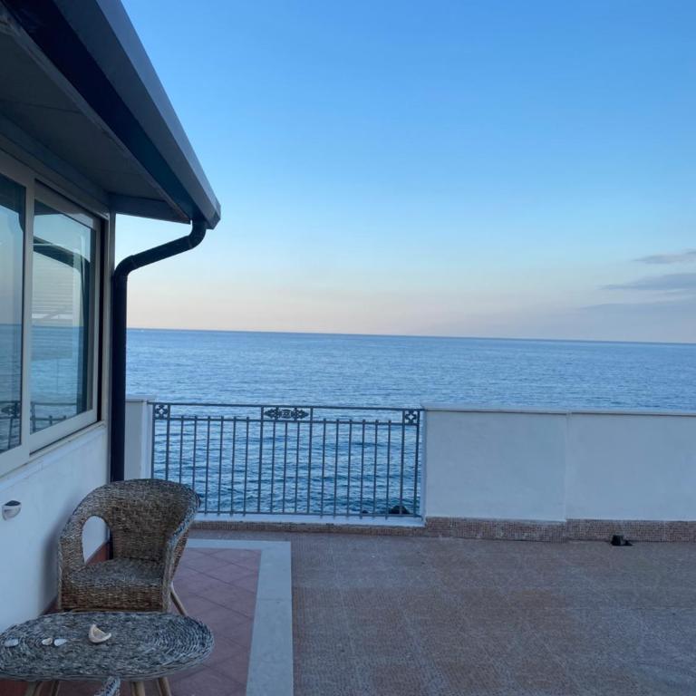 Appartamento con terrazzo sul mare Teocle - Appartamento con 1 Camera da Letto - 4