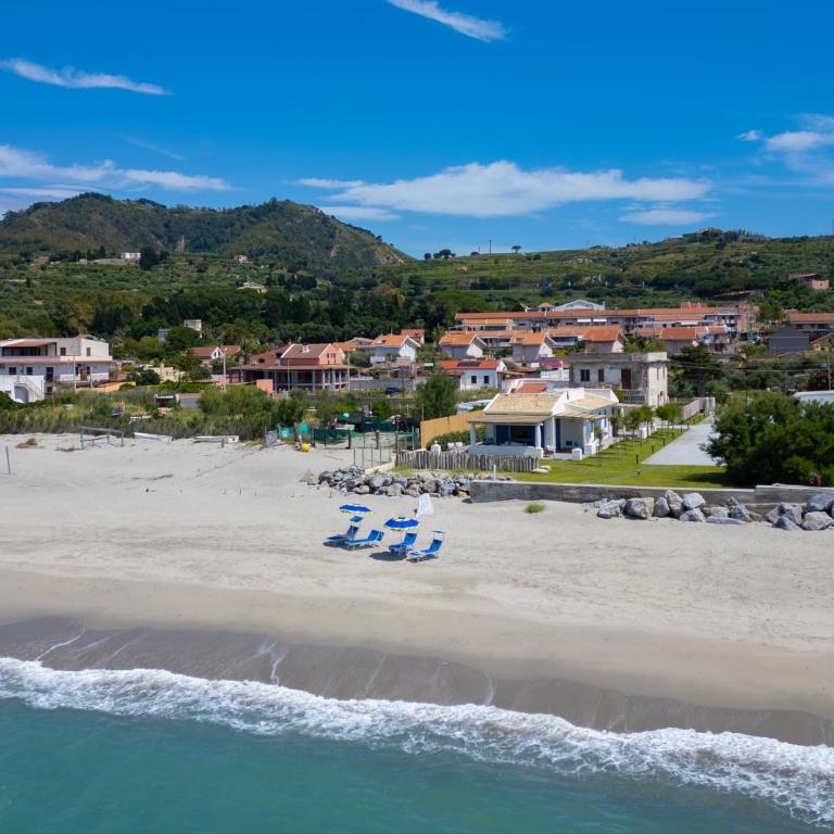 VILLA EOLIA Sicily beachfront apartments - Appartamento Deluxe con 2 Camere da Letto - 1