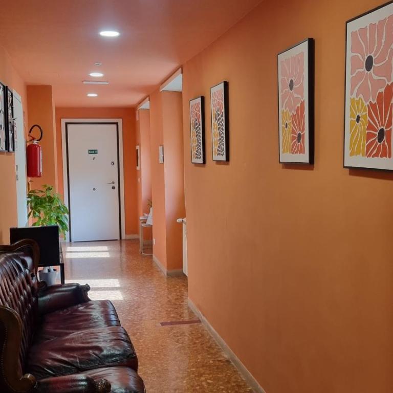 BAM BAM TIBURTINA Guesthouse - Double Room with Private Bathroom - 1