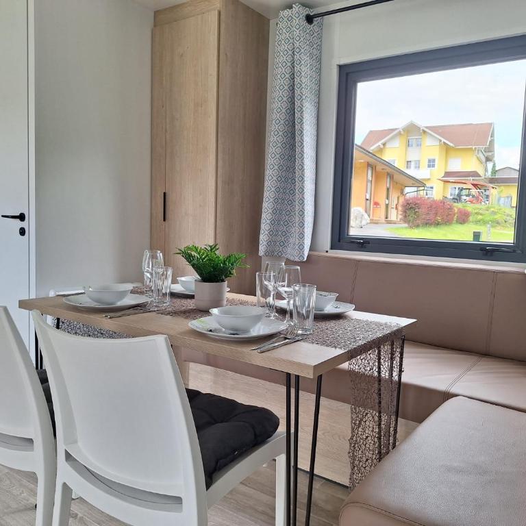 Mobilhome-Bali Premium by Camping Lampele-Ossiachersee-Klimaanlage-Radfahren-Wandern-Auszeit - Mobilheim - 8