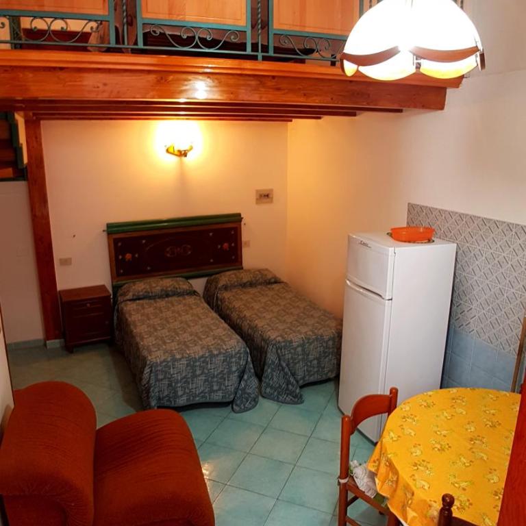 Casa Vittorio B&b - Family Room with Bathroom - 5