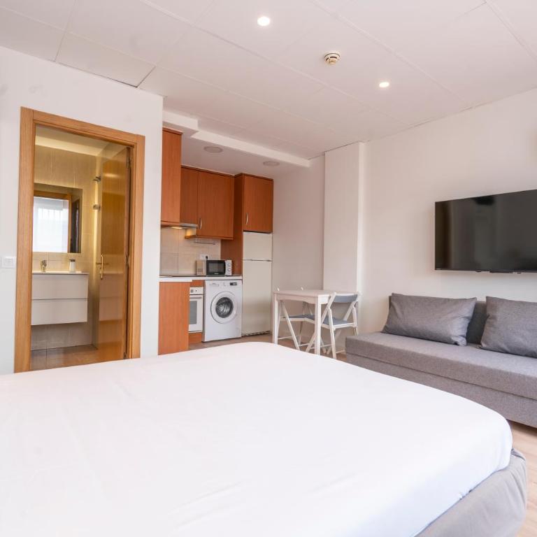 Apartamentos Noviembre - Deluxe One-Bedroom Apartment with City View - 8