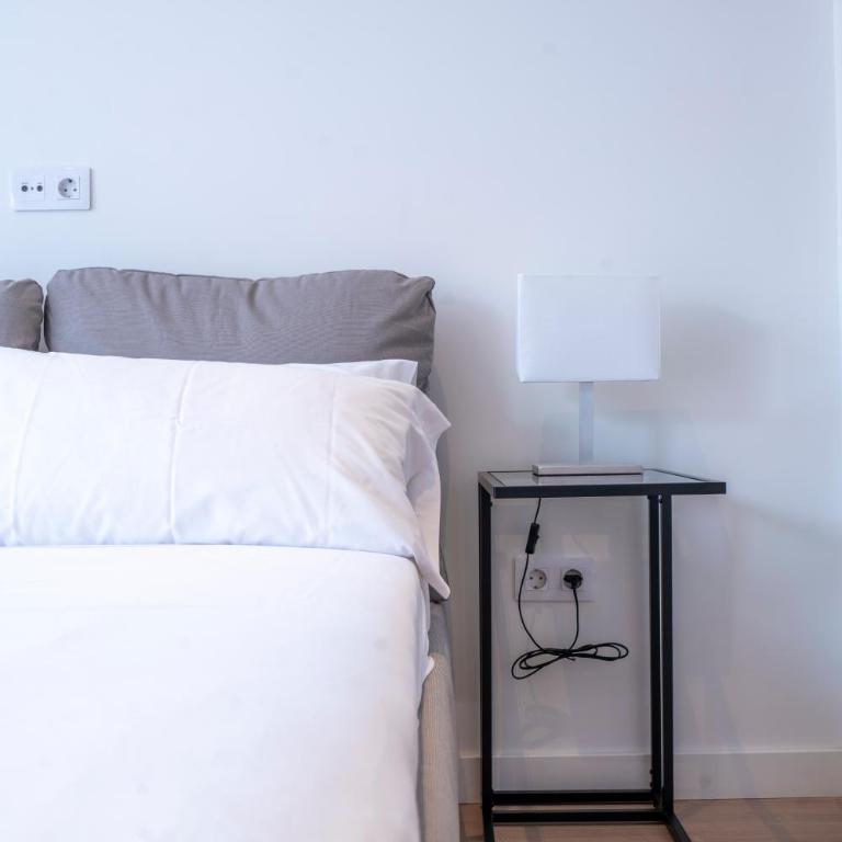 Apartamentos Noviembre - Deluxe One-Bedroom Apartment with City View - 9
