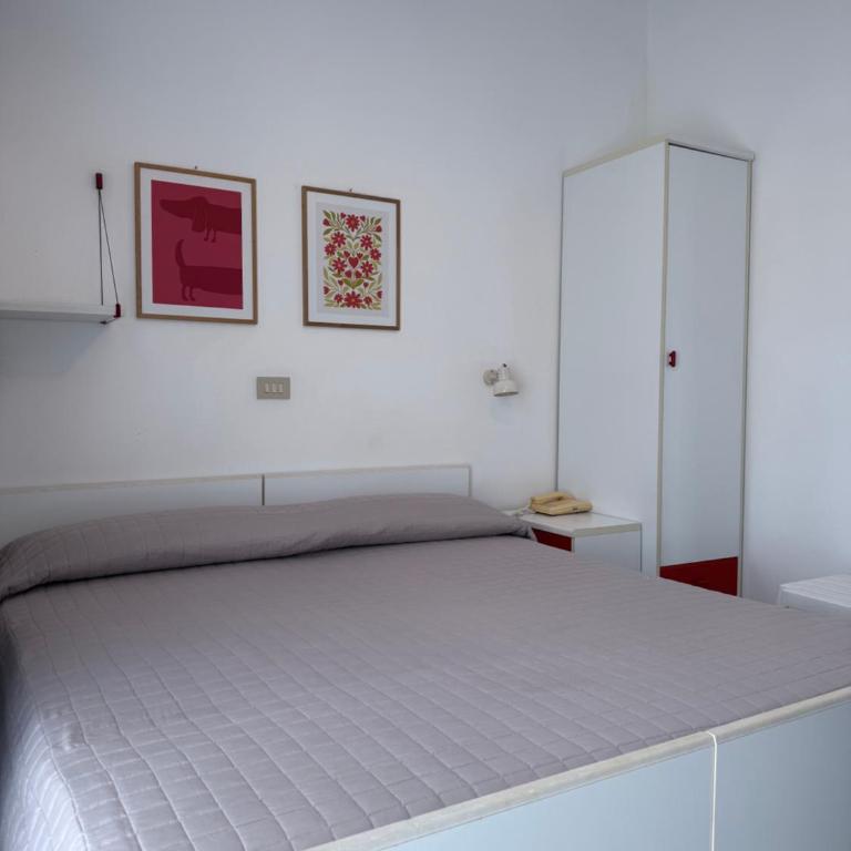 Hotel Wally - Camera Economy Matrimoniale/Doppia con Letti Singoli - 5