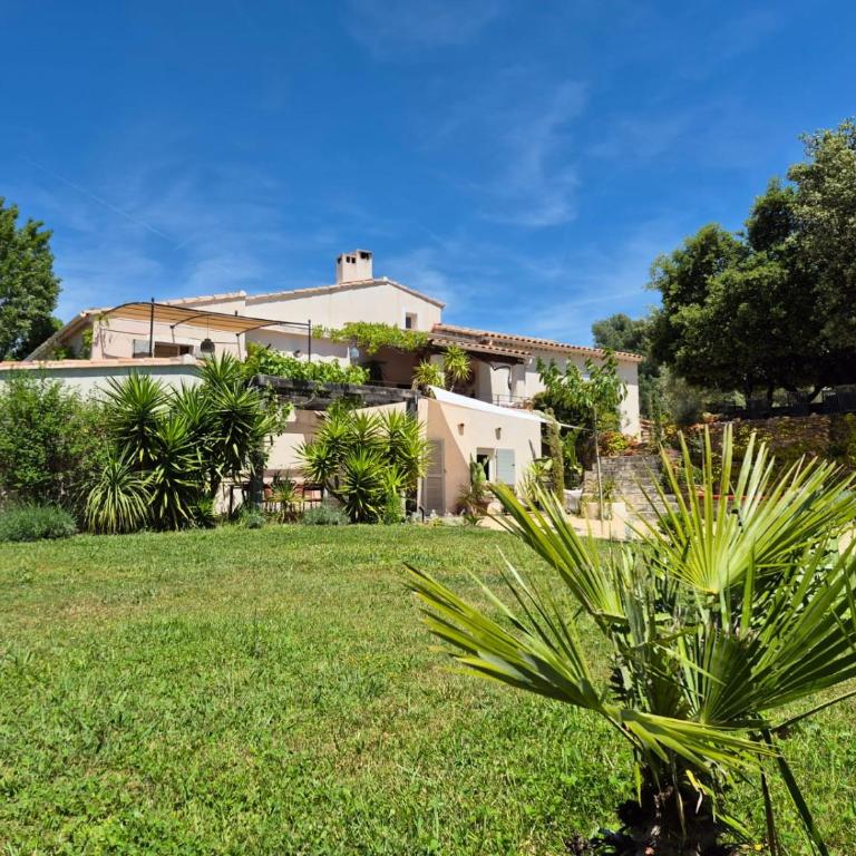 Le Repaire de la Cadière à 5mn des plages ! - Maison 2 Chambres - 45