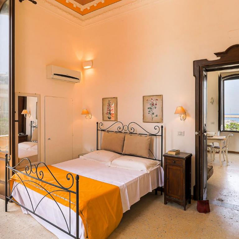 Palazzo Migliaccio by Casa di Marco - Two-Bedroom Apartment - 6