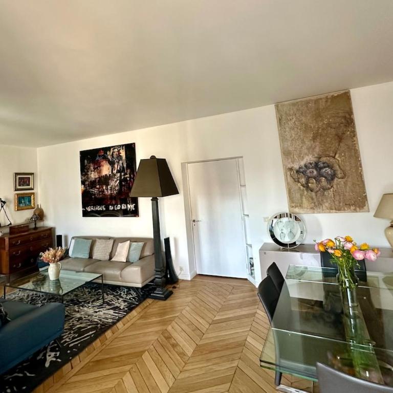 Beautiful Apartment with Seine and Musée d'Orsay View - Appartement 2 Chambres avec Balcon - 1