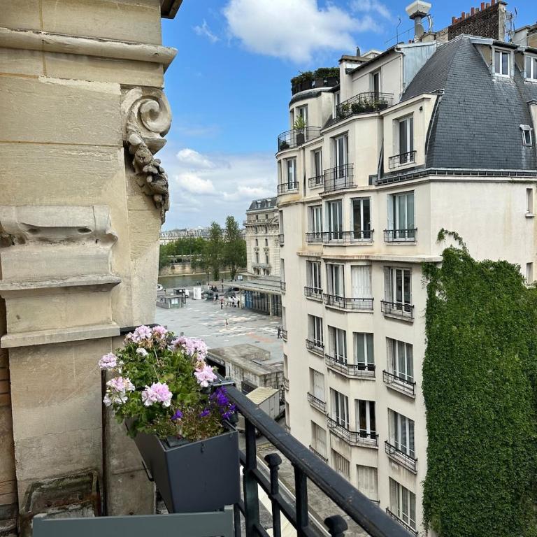 Beautiful Apartment with Seine and Musée d'Orsay View - Appartement 2 Chambres avec Balcon - 7