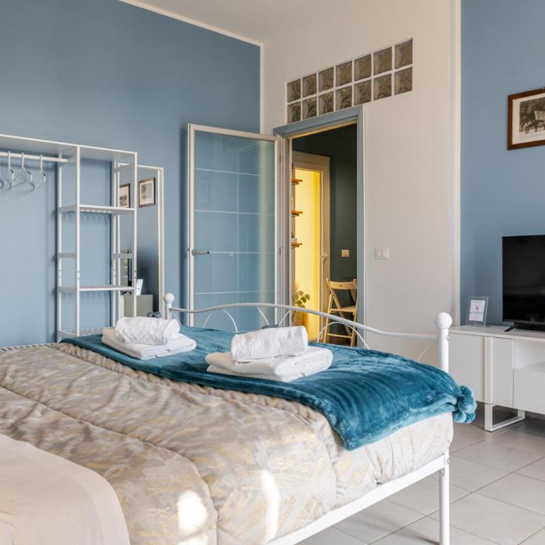 Lily Firence - One-Bedroom Apartment - 17