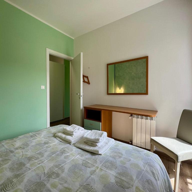 Premium Apartments Peschiera - Appartamento Deluxe con 2 Camere da Letto e Vista Giardino - 7