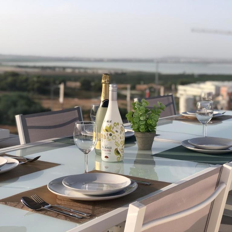 Penthouse Laguna Rosa - Three-Bedroom Apartment - 4