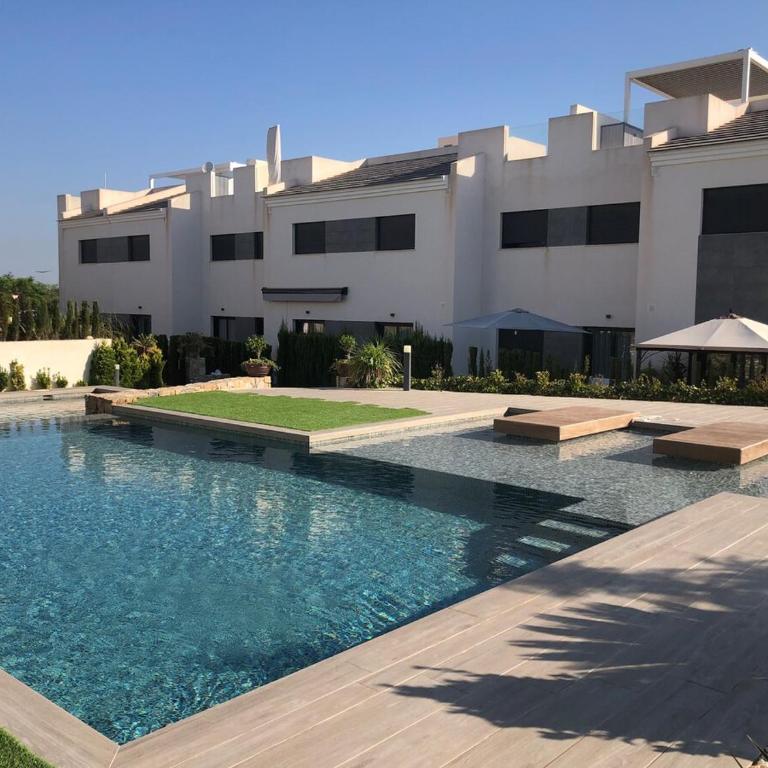 Penthouse Laguna Rosa - Three-Bedroom Apartment - 13