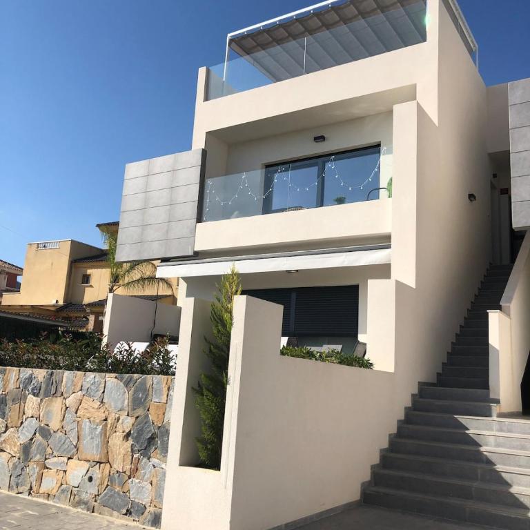 Penthouse Laguna Rosa - Three-Bedroom Apartment - 24