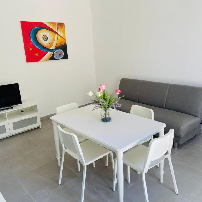 Micrea House Lido Beach - Appartamento con 1 Camera da Letto e Balcone - 7